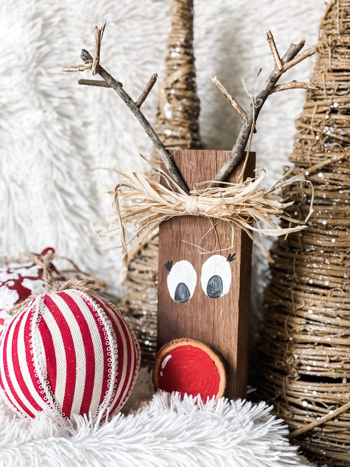 DIY Wood Block Reindeer