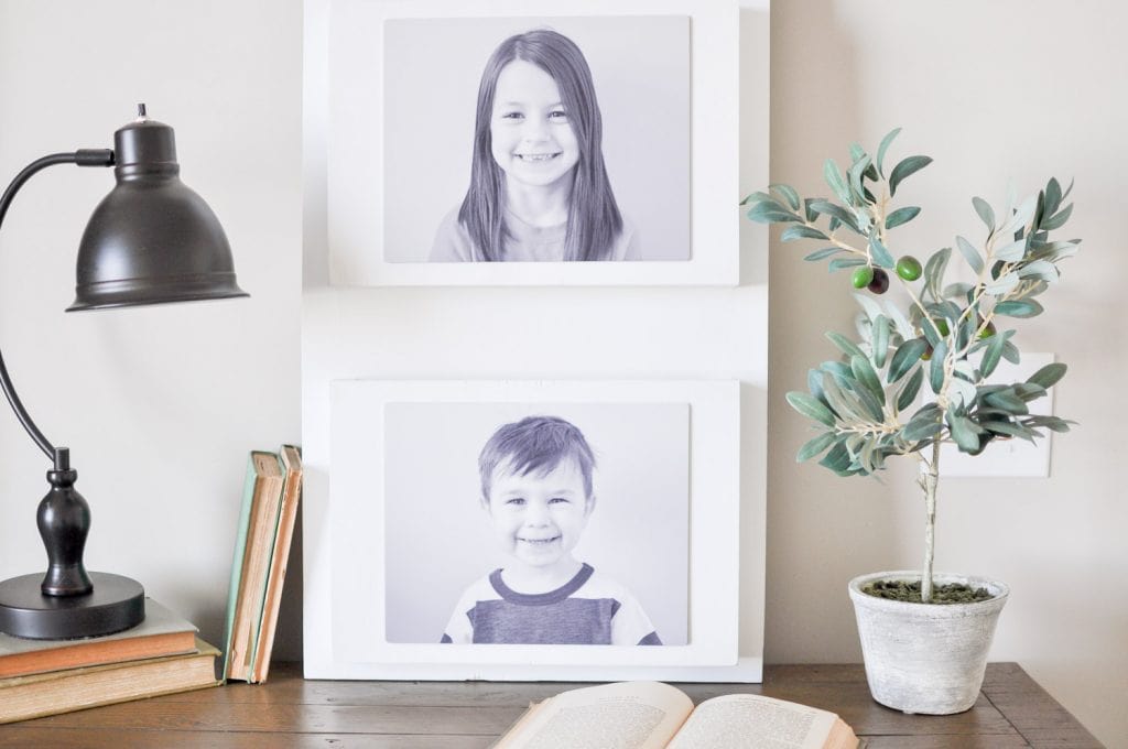 A DIY Photo Wall Pocket Organizer